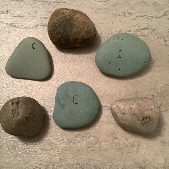 Set of 3 New Bear Animal Spirit Stones - Picture 6 of 7